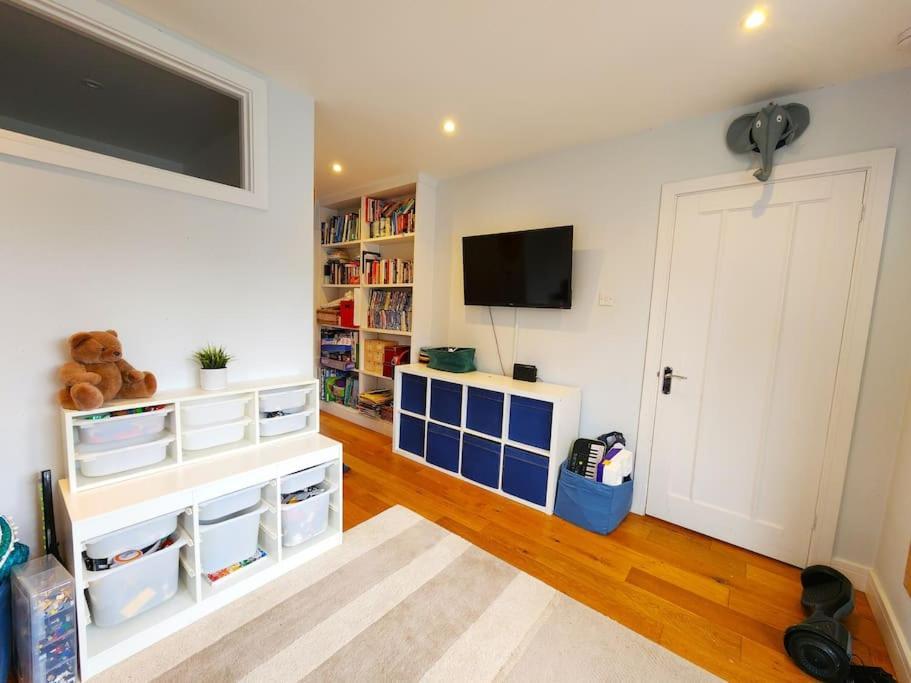 Aldrich Villa, 5-bed Luxury House, Oxford, Parking * Oxford